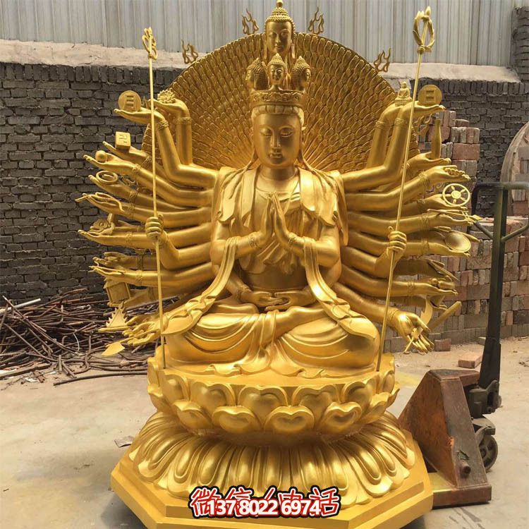 貼金千手觀音雕塑，精美裝飾大型寺廟