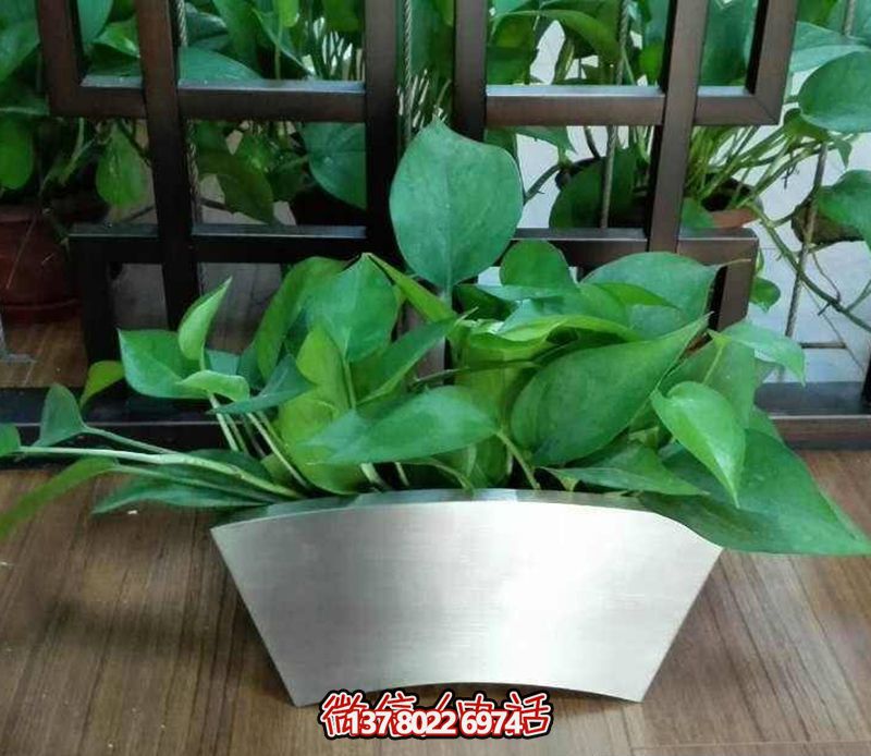 不銹鋼弧形花盆雕塑，精致公園裝飾