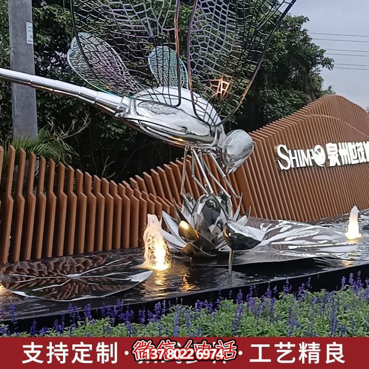 大型不銹鋼雕塑，為城市酒店、公園、商場及水景環境增添獨特景觀
