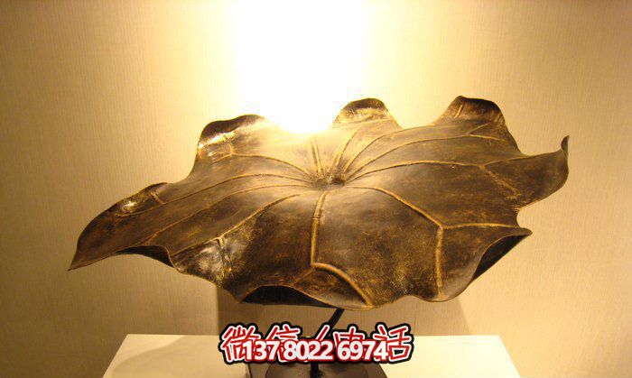 精美銅雕荷葉雕塑，添彩廣場(chǎng)環(huán)境