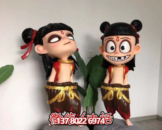 玻璃鋼哪吒雕塑精美彩繪，給景區(qū)園林增色不少