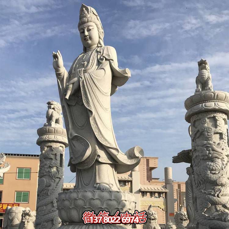 滴水觀(guān)音大型雕塑，欣賞美麗的戶(hù)外景點(diǎn)