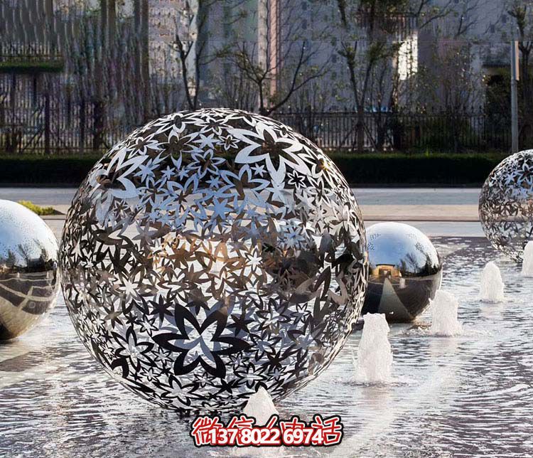不銹鋼噴泉球雕塑，創意點亮廣場