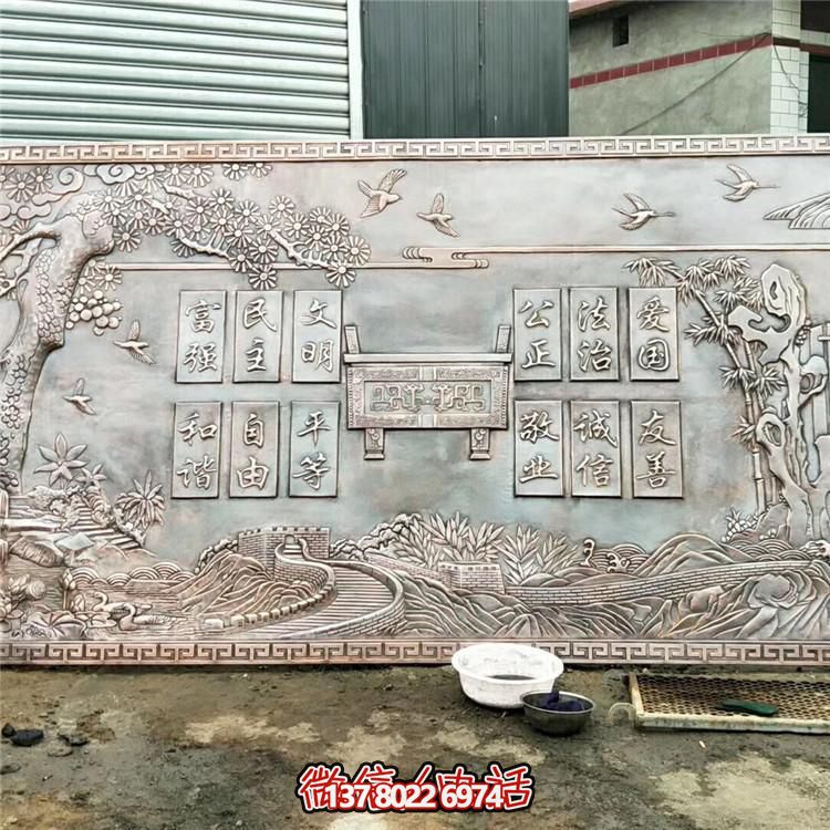 集大型浮雕畫(huà)、壁畫(huà)、銅雕塑于一體的公園展館