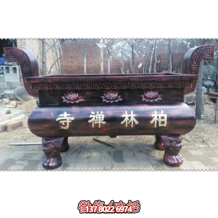 玻璃鋼大型香爐雕塑，點綴露天景區