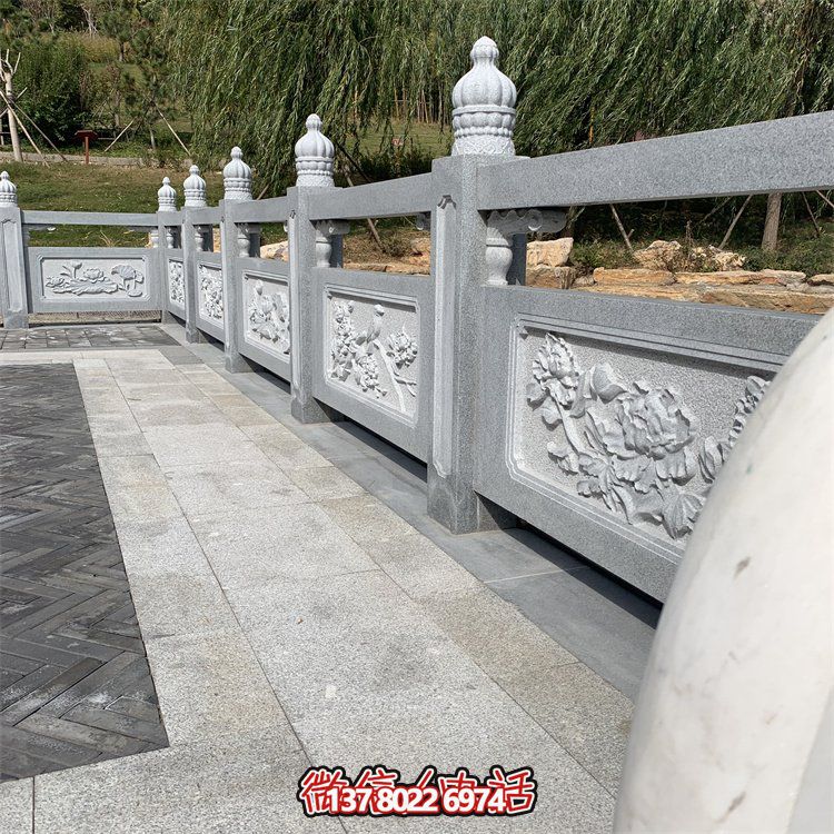 石雕欄桿，菊花紋石欄板