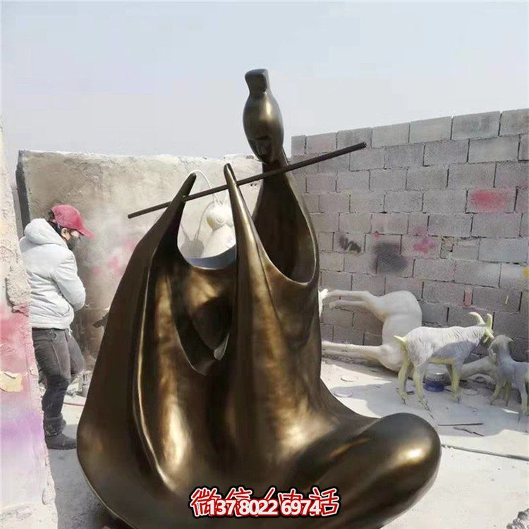 景觀戶(hù)外玻璃鋼仿銅抽象吹笛子的人物雕塑